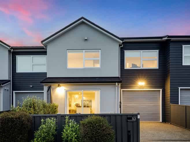 53 Karearea Avenue, Porirua