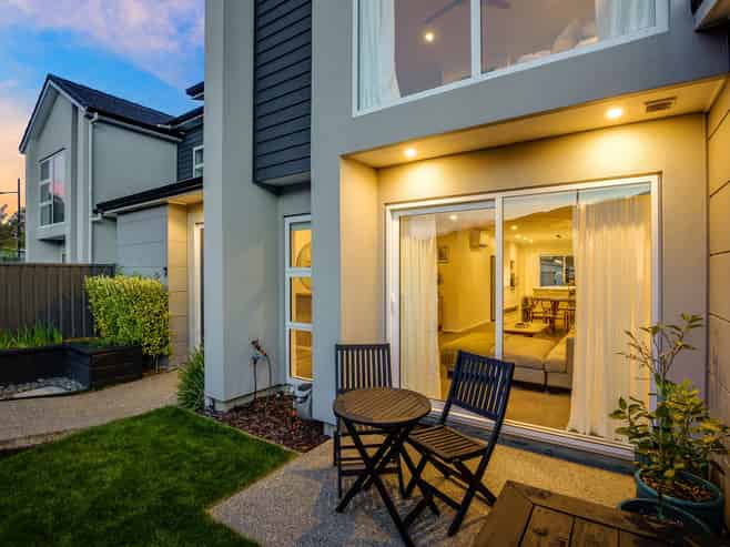 53 Karearea Avenue, Porirua