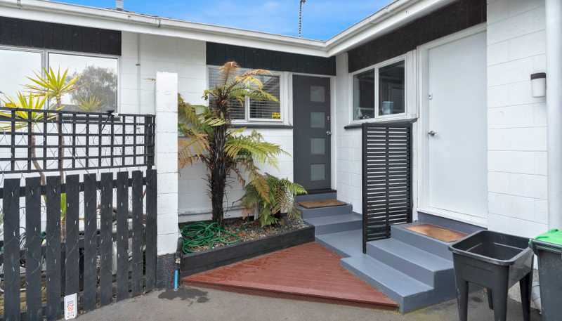 2/137 Olliviers Road, Phillipstown