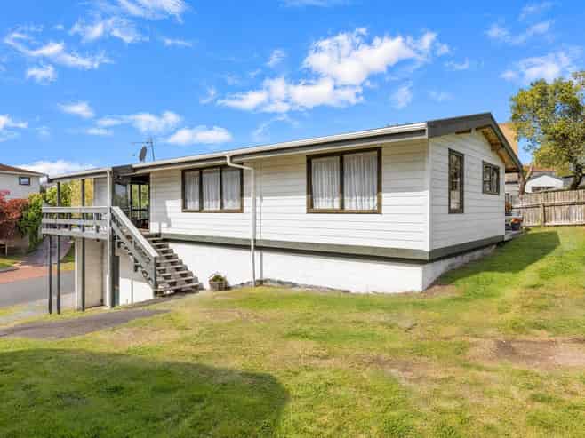 44 St James Street, Richmond Heights