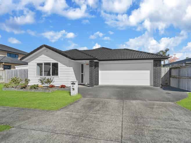4 Iwinuku Crescent, Wattle Downs