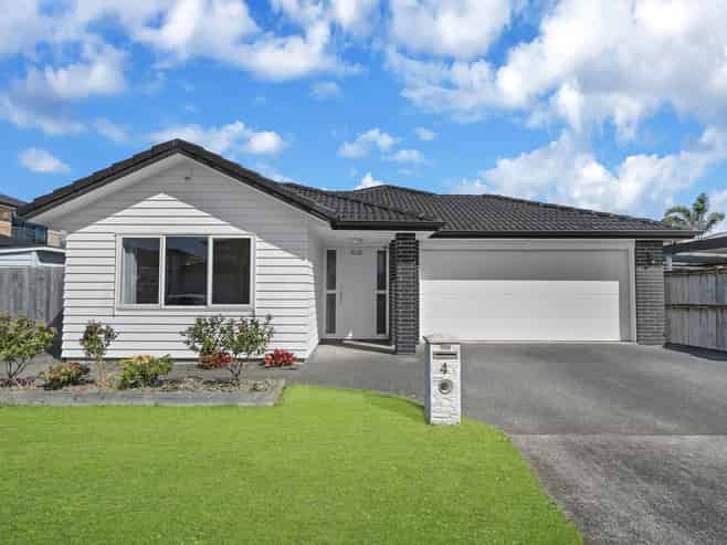 4 Iwinuku Crescent, Wattle Downs