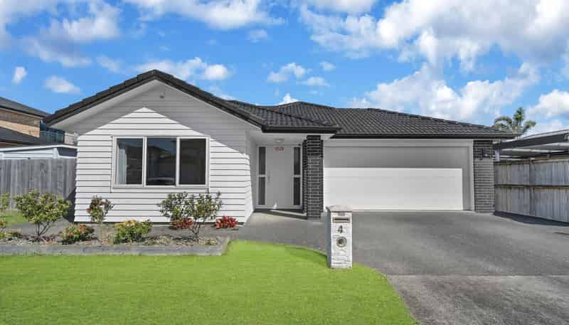 4 Iwinuku Crescent, Wattle Downs