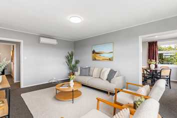 8 Branscombe Street, Johnsonville