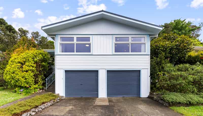 8 Branscombe Street, Johnsonville