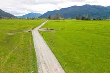 2699 Lake Brunner Road, Inchbonnie