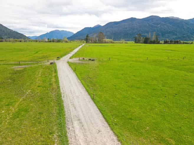 2699 Lake Brunner Road, Inchbonnie