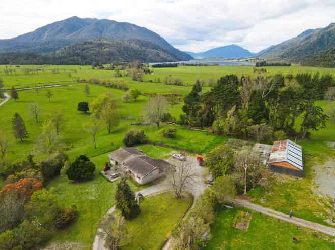 2699 Lake Brunner Road, Inchbonnie