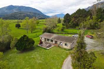 2699 Lake Brunner Road, Inchbonnie