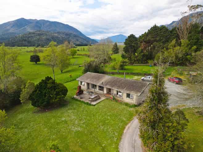 2699 Lake Brunner Road, Inchbonnie