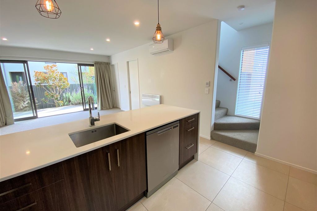 Executive Home in Great Location 3