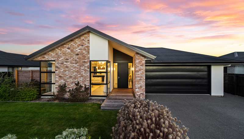10 Rose Manor Drive, Springlands