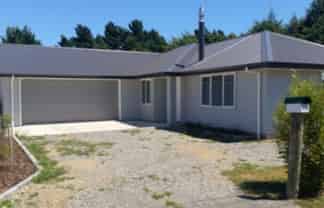 a/53 Frederick Street, Carterton