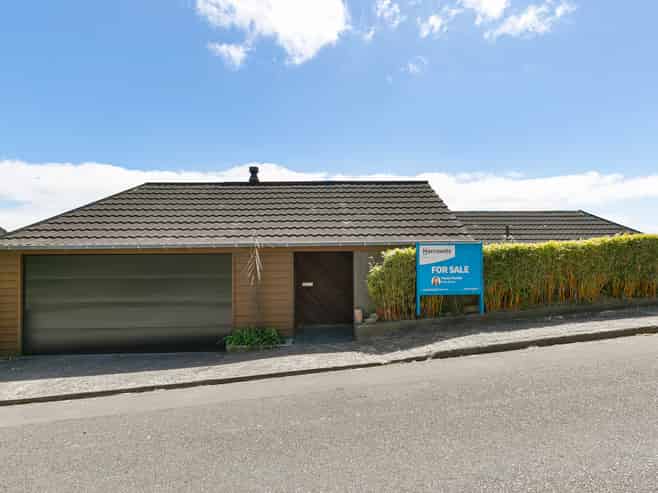 32 Robieson Street, Roseneath
