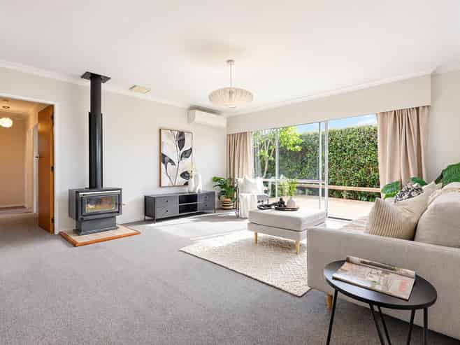 26 Cedar Grove, Matua