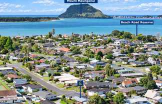 26 Cedar Grove, Matua