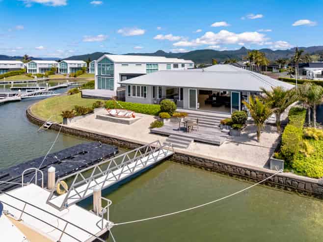 150 Motu Hei, Pauanui