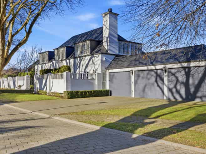 2a Grangewood Lane, Burnside