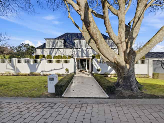 2a Grangewood Lane, Burnside