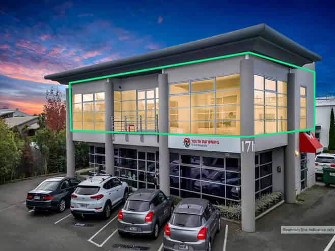 Bright First Floor Office | 152sqm | 4 Parks