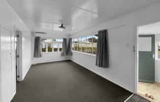 61b Strange Street, Waitara