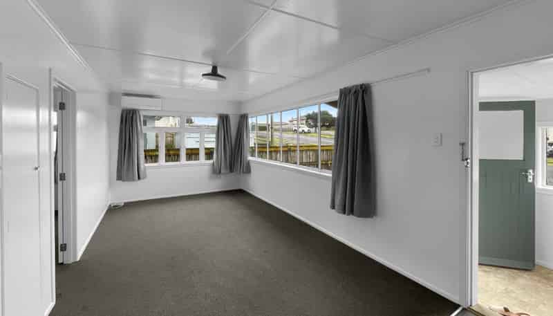 61b Strange Street, Waitara