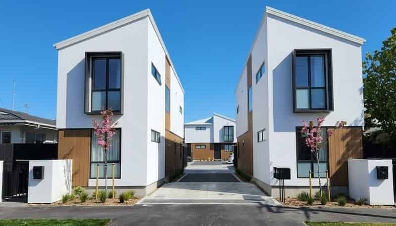 8/457 Gloucester Street, Linwood