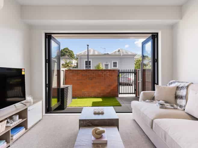 78A & B/124 Taylors Road, Mount Albert