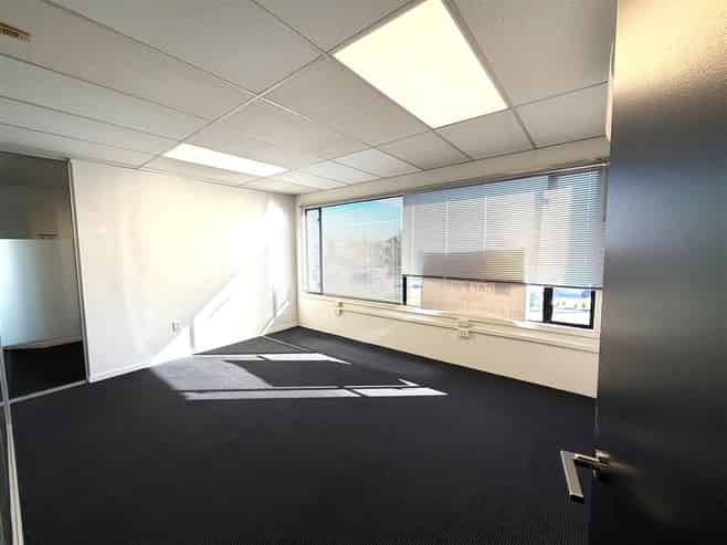 242 Ferry Road | First Floor Office