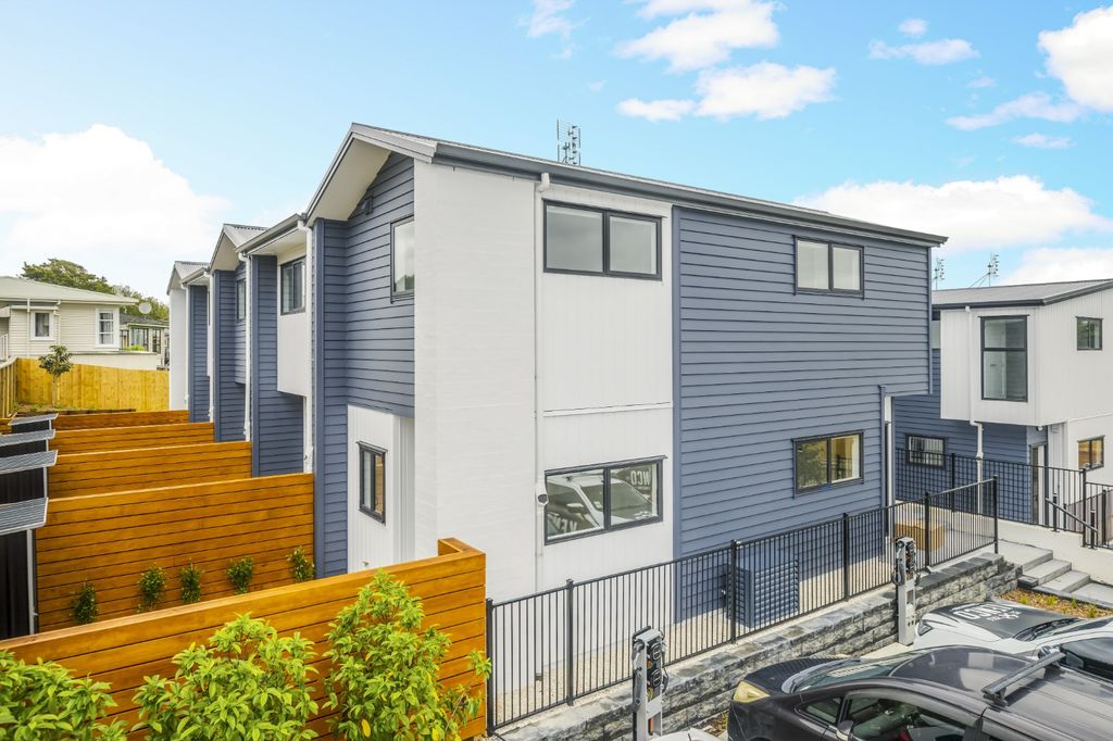 17E East Street, Pukekohe, Auckland 3