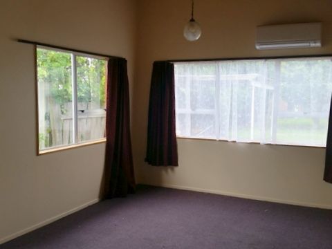 LINCOLN ROAD, MSTN - 2 BDRMS - $430 P/W 3