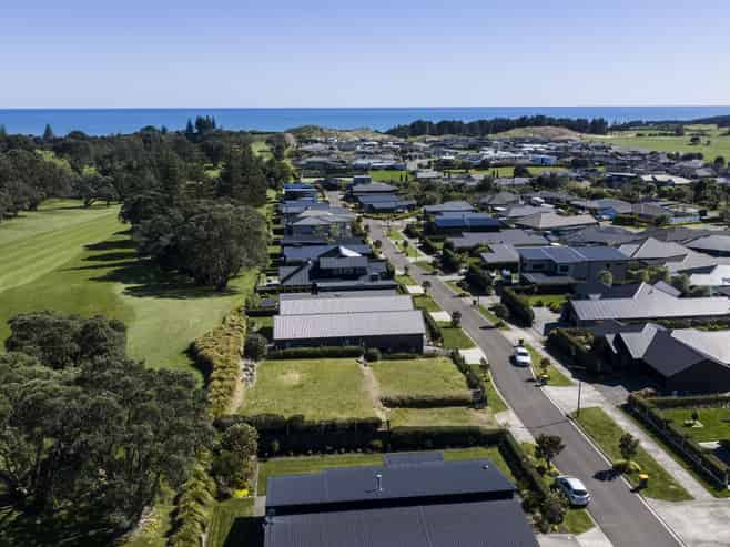 15 Kotare Drive, Waiwhakaiho