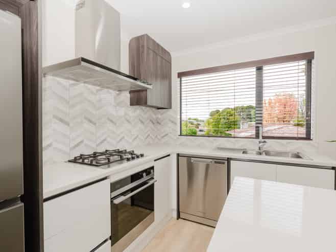 2/11 Gazeley Avenue, Silverdale