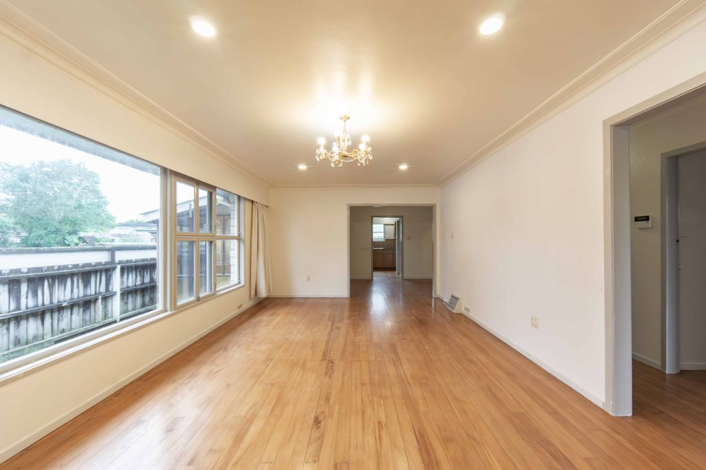 Beautiful Family Home in Sought-After Queenwood 2
