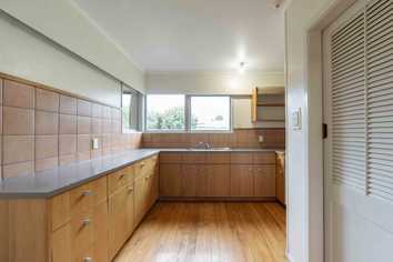 6 Samuel Place, Queenwood
