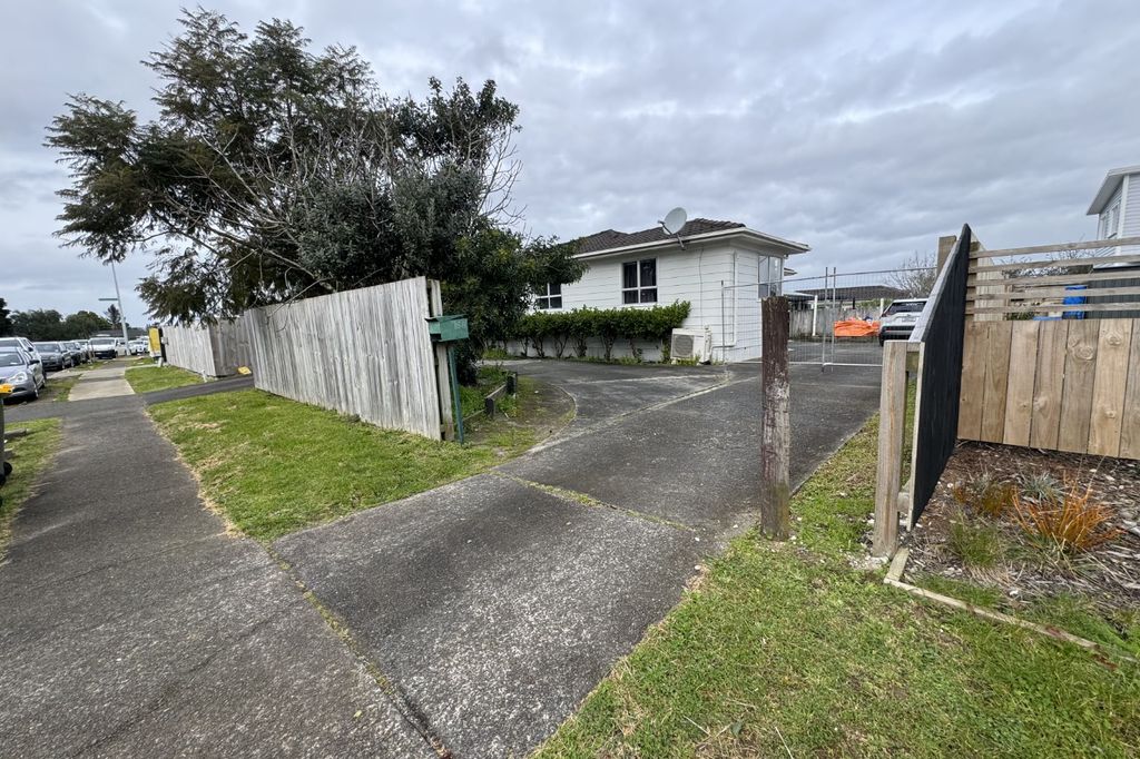 Lovely family home Manurewa 2