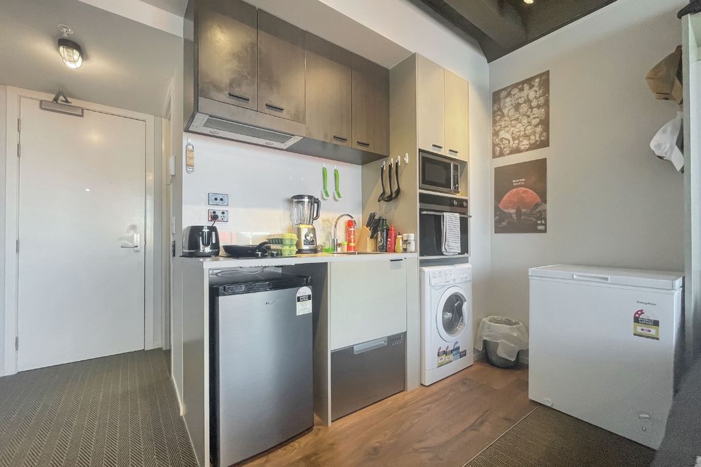 Welcome to 202A/73 Jackson Street Petone 4