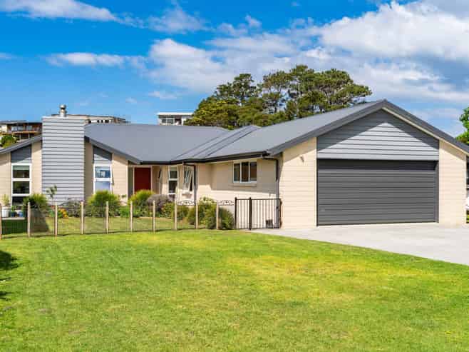 4 Paulene Anne, Mangawhai Heads