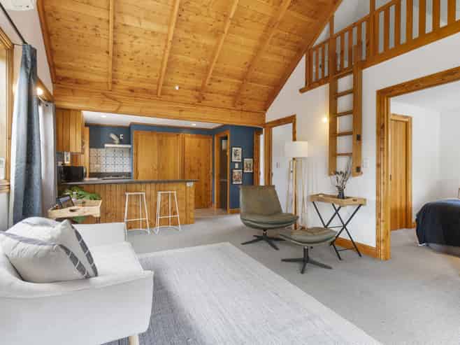 587 Gladstone Road, Lot 2 Deposited Plan 375345, Gladstone