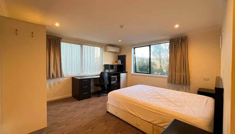 Room A/ 5B Queen Street, North Dunedin