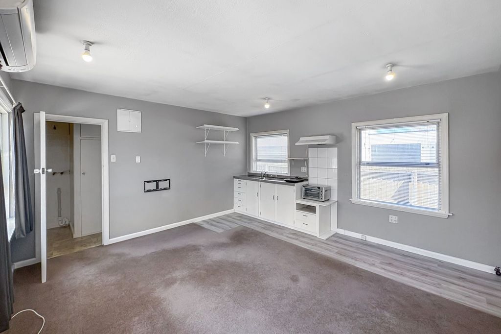 SOCKBURN - TIDY ONE BEDROOM UNIT 3