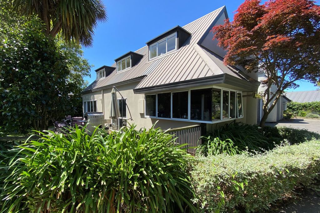 Fantastic Family Home 1