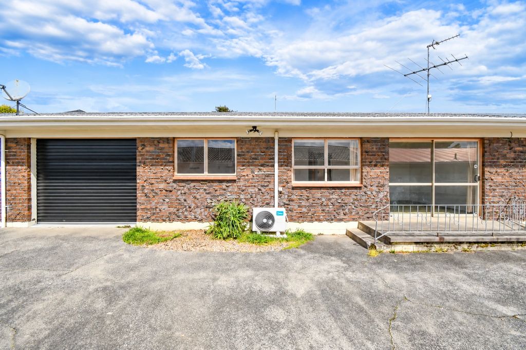 Size Matters, 100m2 1