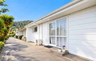2/133 Tipahi Street, Nelson South