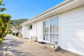 2/133 Tipahi Street, Nelson South