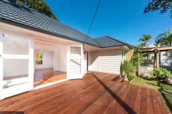 59 Hanlon Crescent, Devonport
