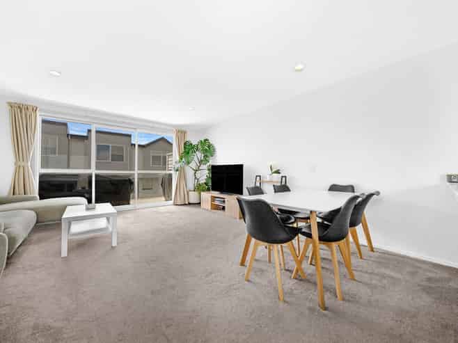 9/70A Barrack Road, Mount Wellington