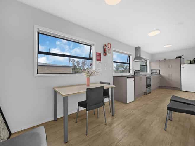6/64A Rosella Road, Mangere East