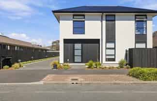 3/396 Armagh Street, Linwood