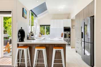 1437 Old West Coast Road, WEST MELTON
